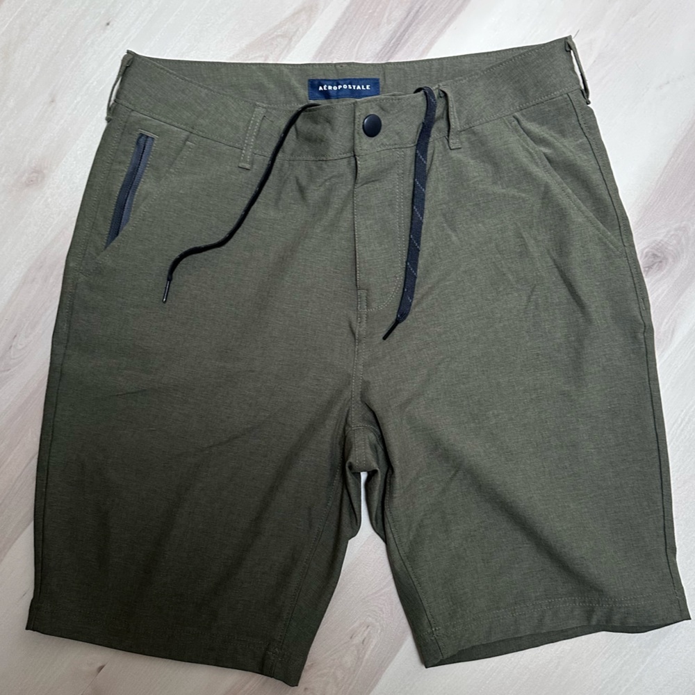 ⚡️🖤 Aeropostale Men's Performance Shorts 32 and 9.5" inseam